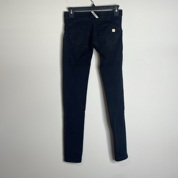 Freddy | Women’s Washed Black Denim Pants Size XS - Picture 6 of 7